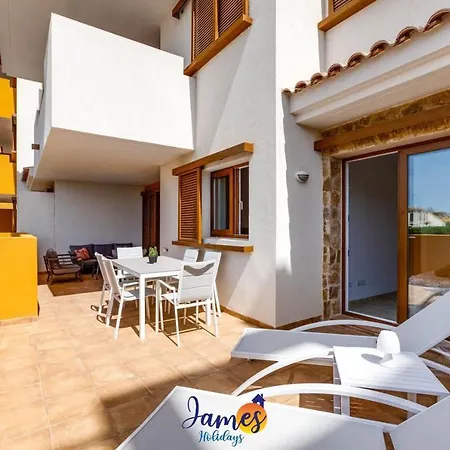 Apartment Modern 3 Bedroom Apt With Com Pool Pp30