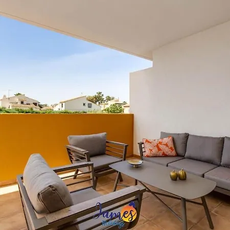 Apartment Modern 3 Bedroom Apt With Com Pool Pp30 Torrevieja