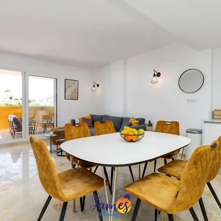 Modern 3 Bedroom Apt With Com Pool Pp30 * Torrevieja