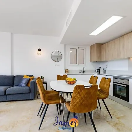 Modern 3 Bedroom Apt With Com Pool Pp30